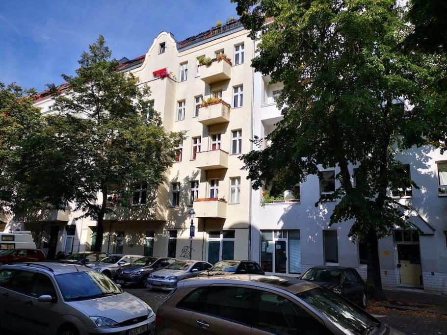Apartment Typical Altbau In The Heart Of Wedding *